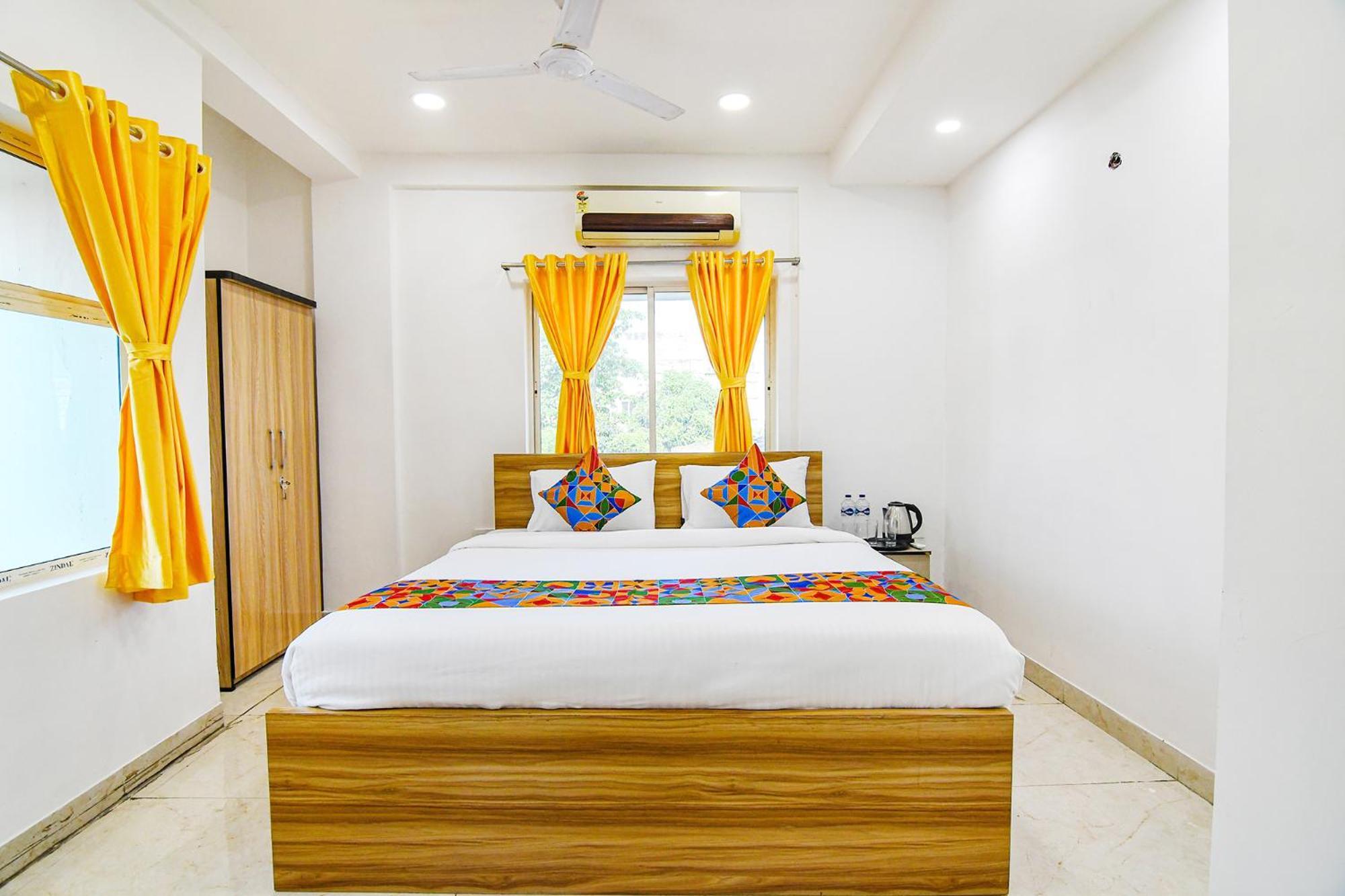 Fabhotel Grand Hazra Inn - Nr Ballygunge Station Calcutta Exterior foto