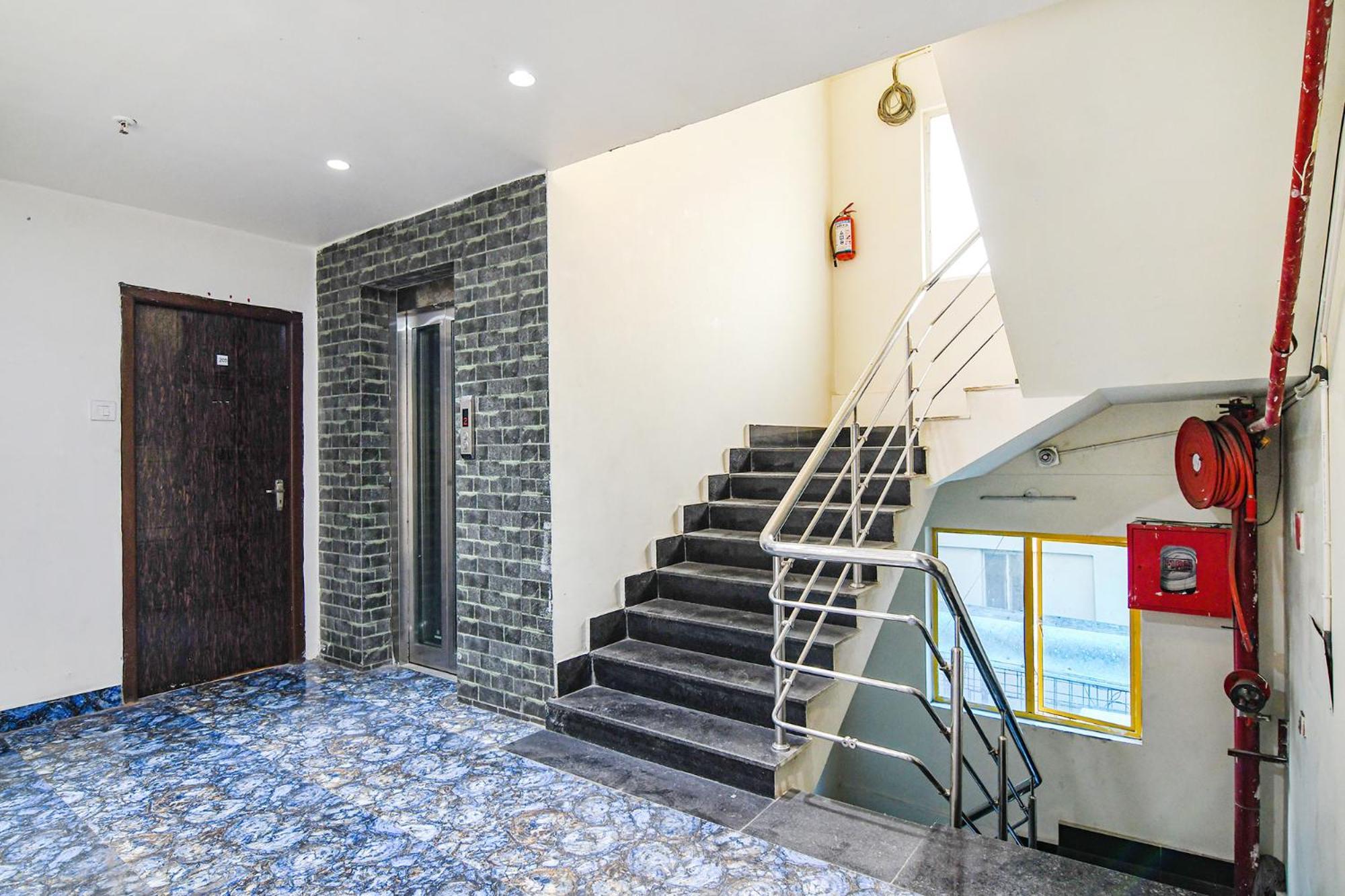 Fabhotel Grand Hazra Inn - Nr Ballygunge Station Calcutta Exterior foto